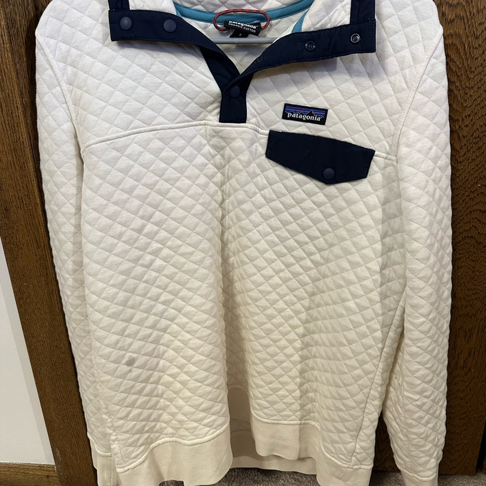 Patagonia White Quilted Pullover